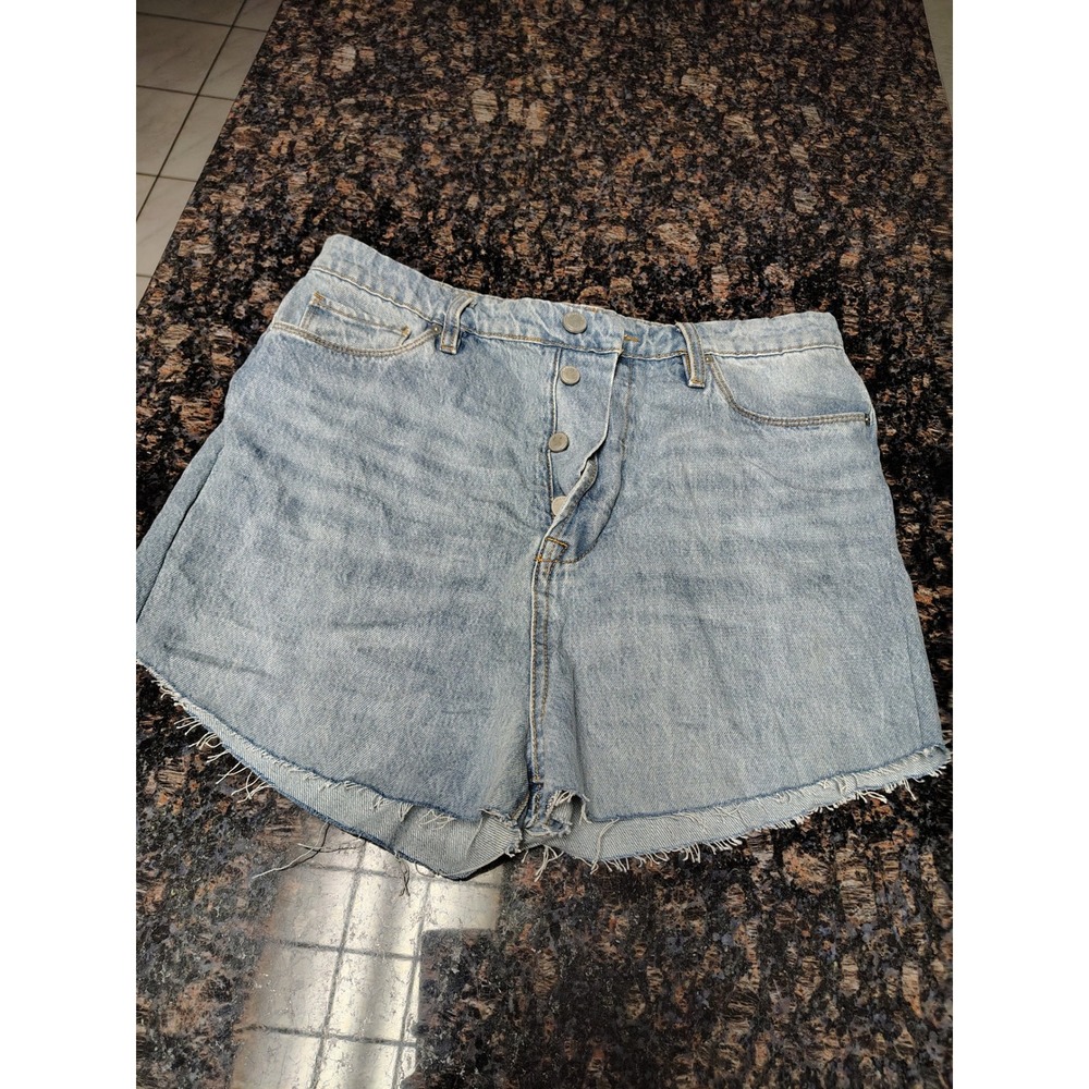 Blank NYC The Cooper Light Wash‎ Denim Shorts Button Fly Raw Hem 03CH2651 30